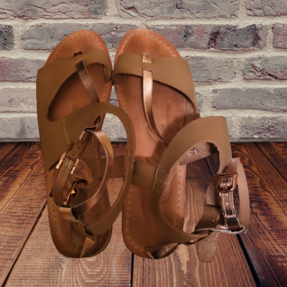 Sandals 👡 - Picture 2 of 3